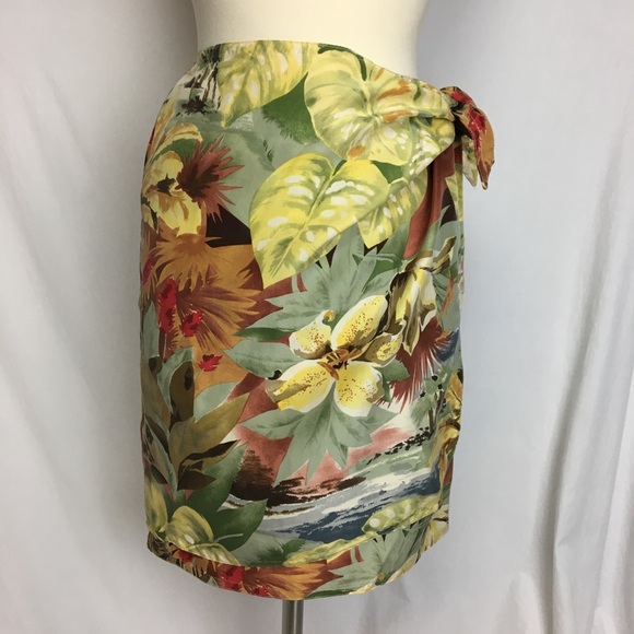 Vintage Stephanie by Suzelle Sarong and Top - Picture 3 of 15